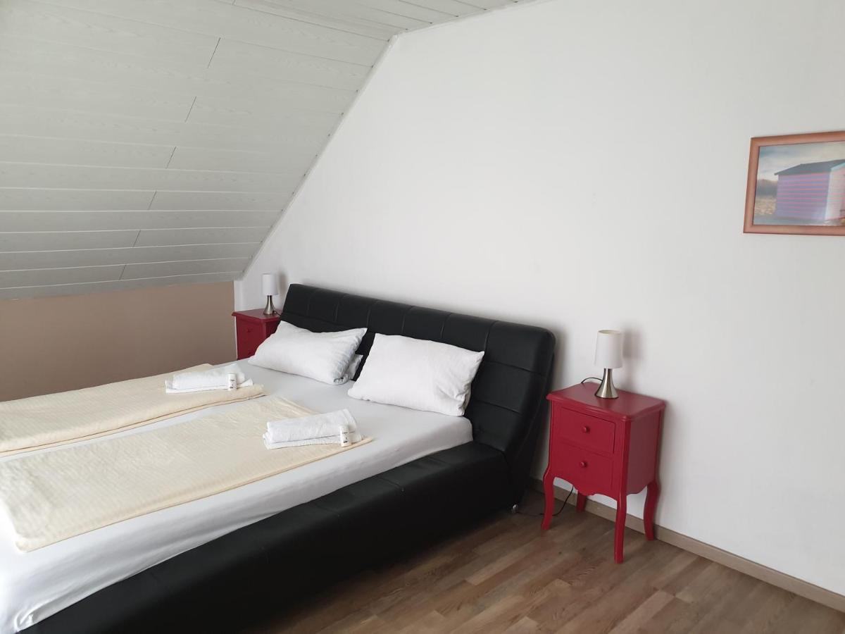 Lindner Ferienwohnungen Und Doppelzimmer Fichtelberg Ngoại thất bức ảnh